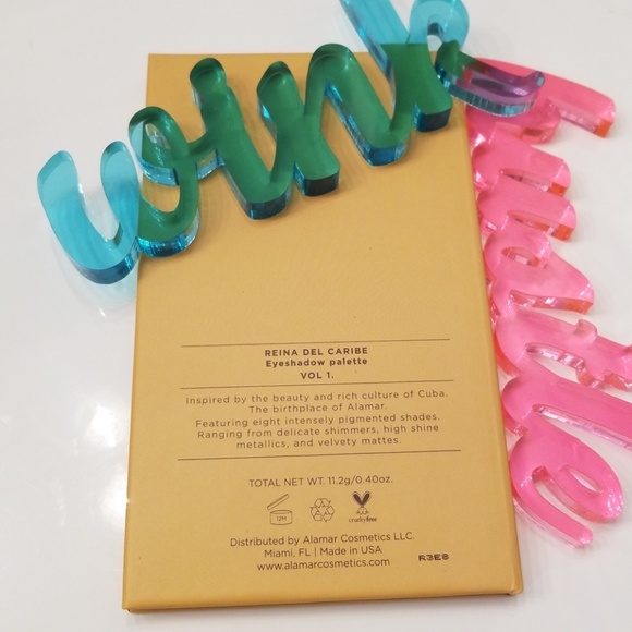 Alamar Cosmetics Reina Del Caribe palette Vol 1 - Picture 5 of 5